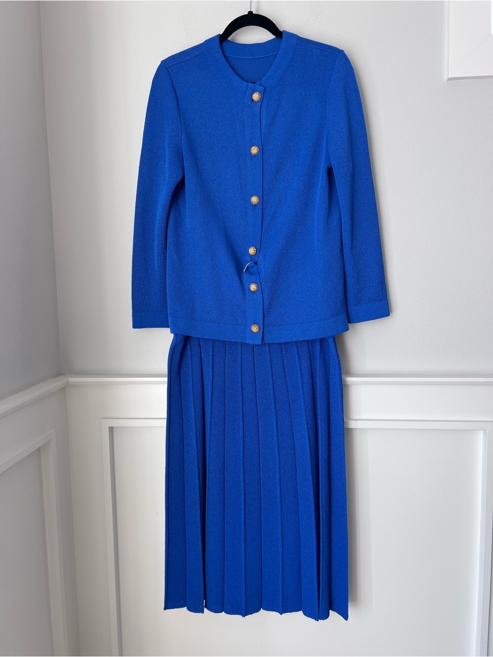 Women’s Vintage Royal Blue Knit Jacket & Pleated Skirt Set